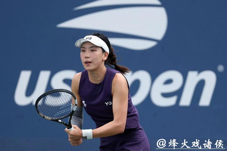 闯过澳网首轮关,王欣瑜的笑容里,多了几分霸气 闯过澳网首轮关,王欣瑜的笑容里,多了几分霸气